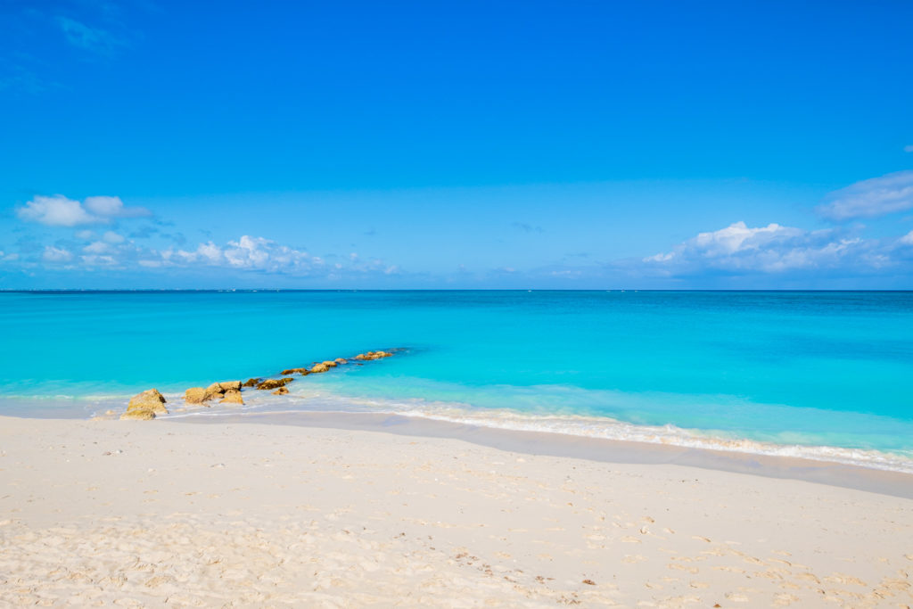 Clear and sunny day at Leeward Peach in Providenciales